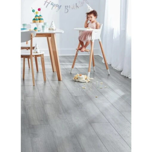 Home Decorators Collection Disher Oak 8mm Thick X 8.03 In. Wide X 47.64 In. Length Laminate Flooring (21.26 Sq. Ft. / Case) -Flooring Shop