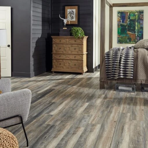 Home Decorators Collection Montrose Oak 12 Mm T X 7.5 In W X 50.67 In Length Water Resistant Laminate Flooring (589.44 Sq. Ft./pallet) -Flooring Shop